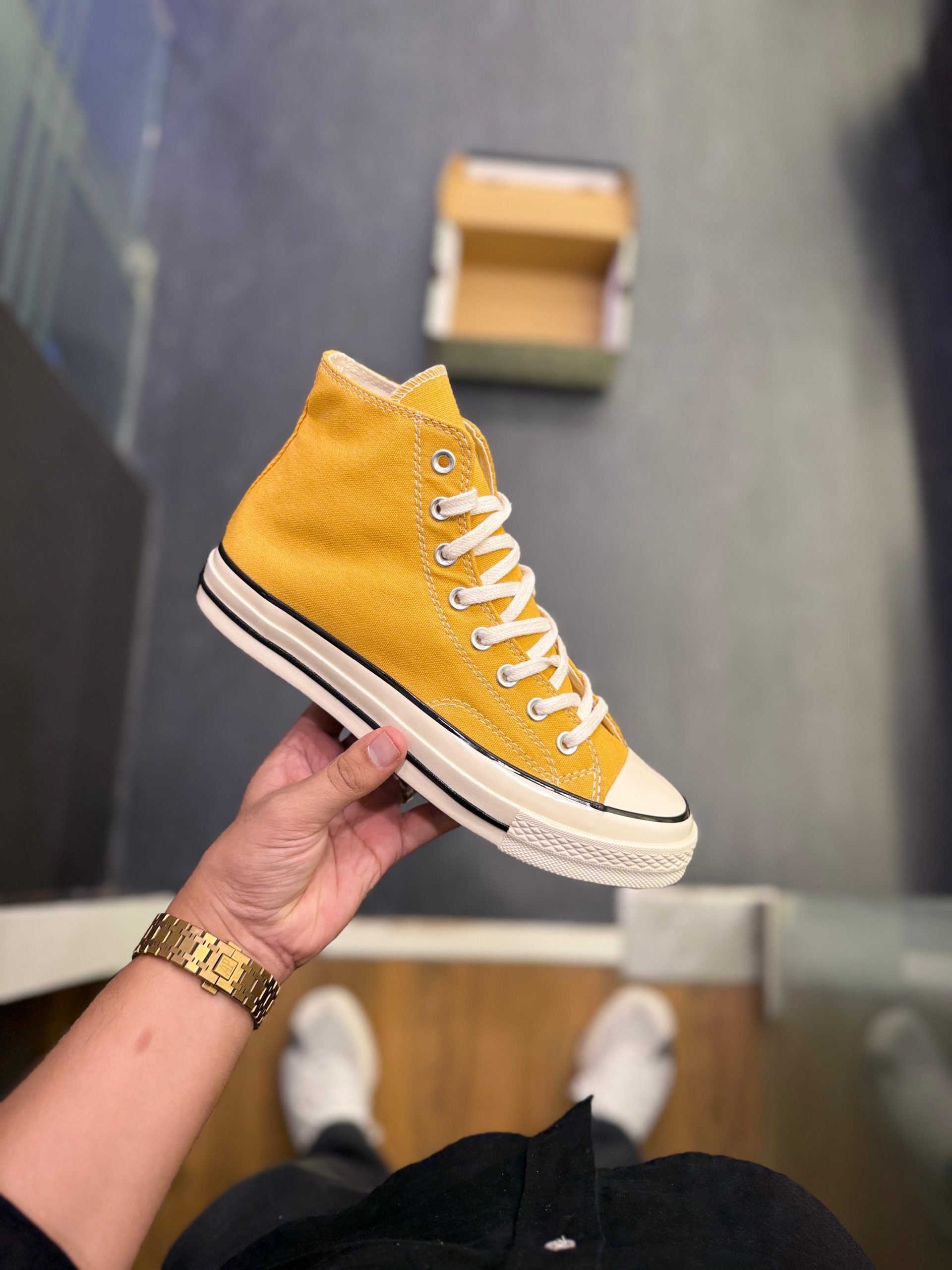 first copy converse chuck 70 mid yellow (2) first copy converse chuck 70 mid yellow (2)