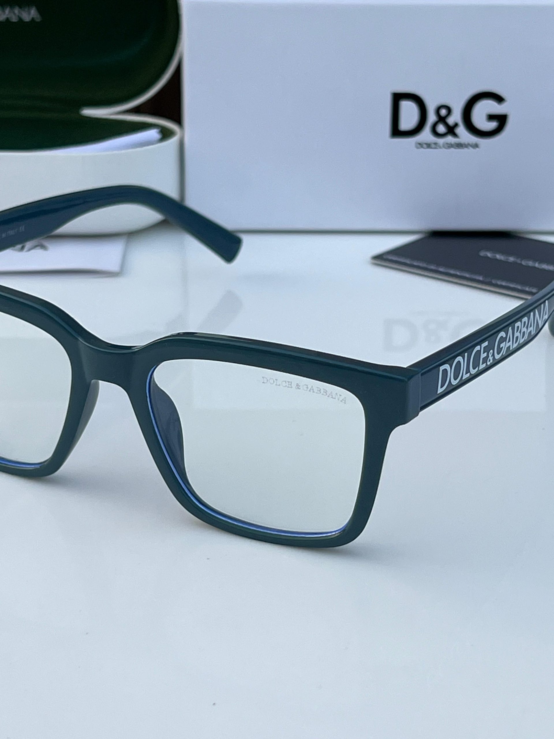 first copy dolce & gabbana 5101 green – premium imported designer sneakers | top new arrival first copy dolce & gabbana 5101 green – premium imported designer sneakers | top new arrival