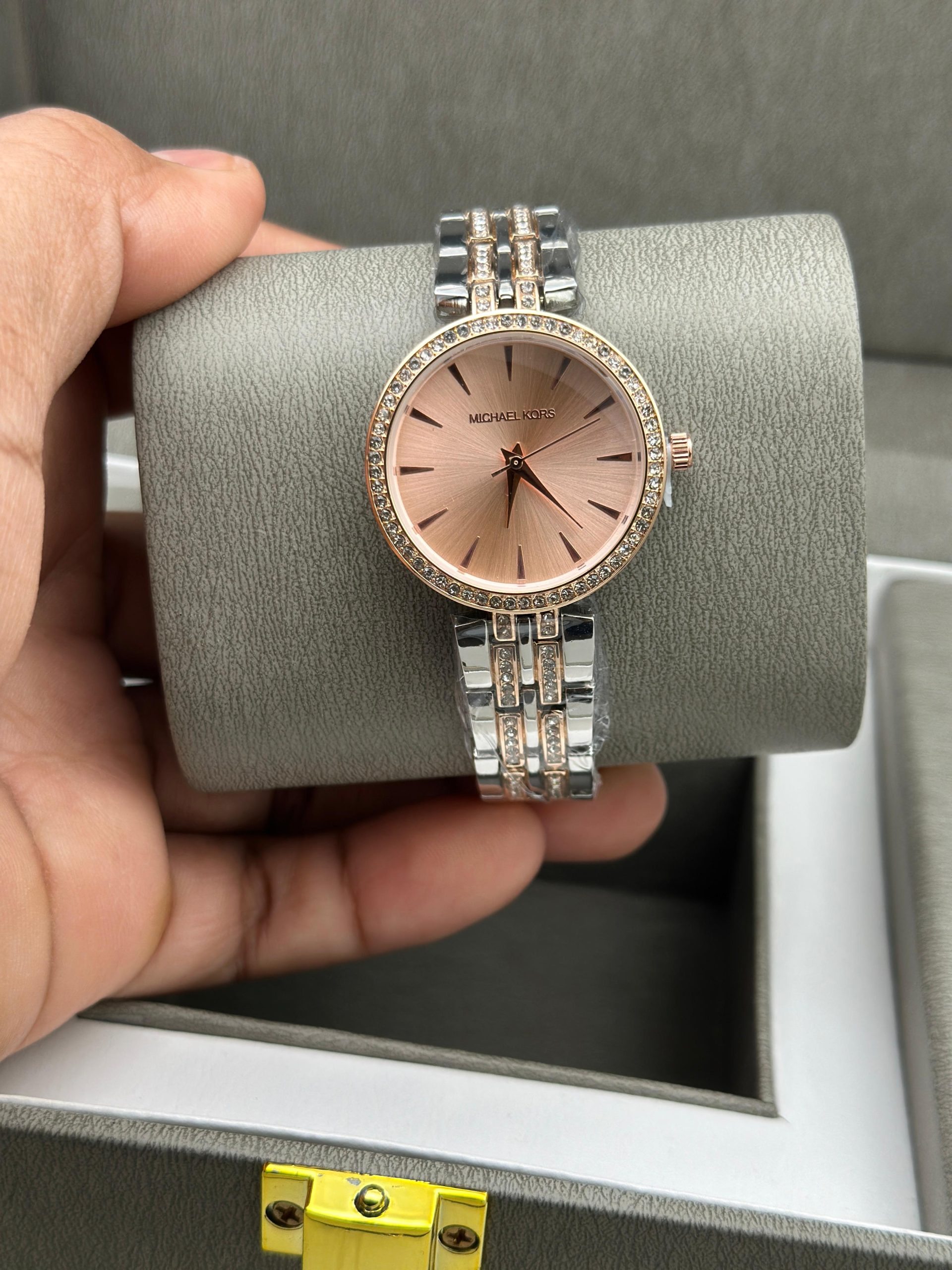 first copy michael kors ladies watch (2) first copy michael kors ladies watch (2)