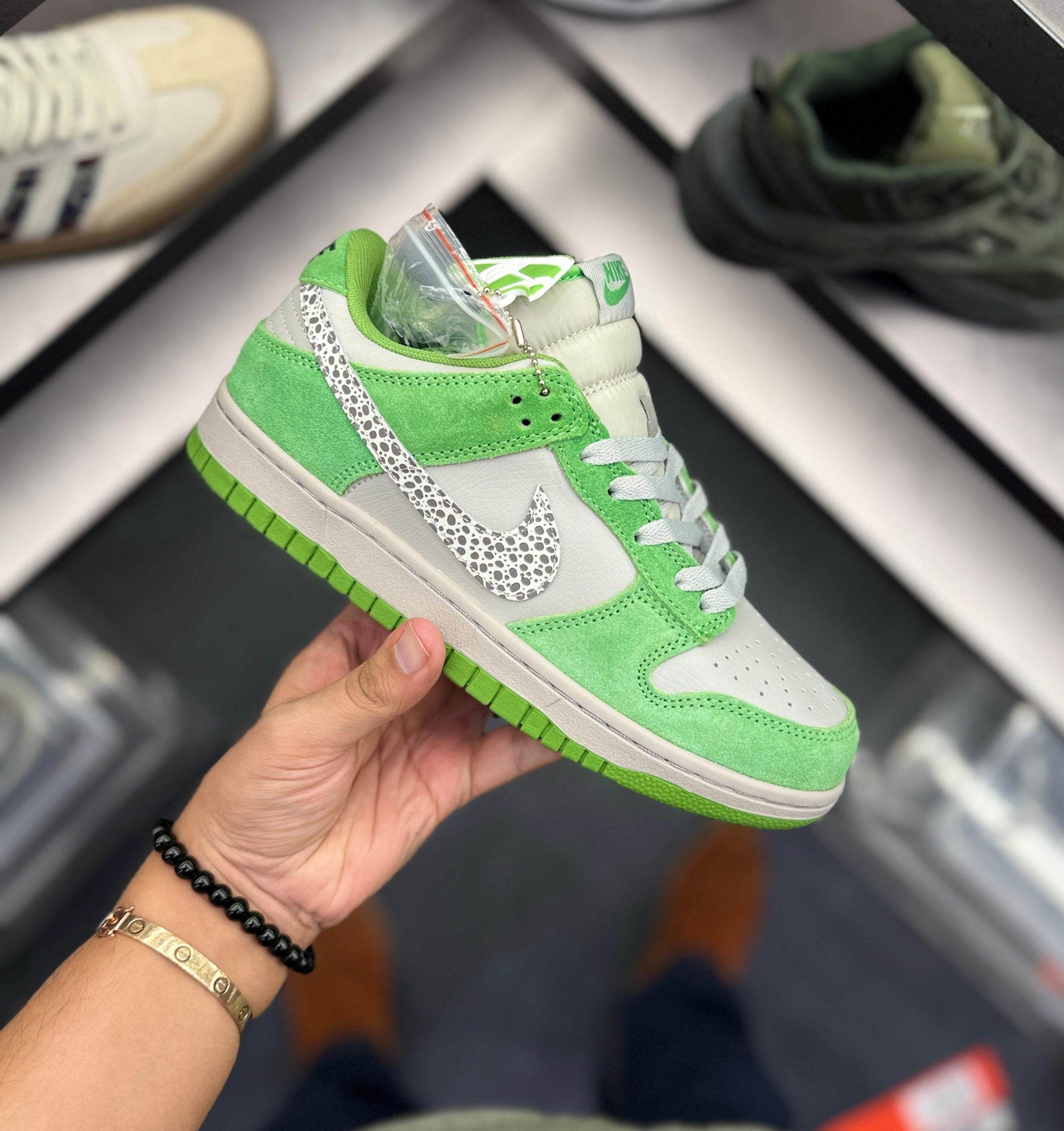 first copy nike sb dunk chlorophyll 2025 – premium streetwear skate sneakers (2) first copy nike sb dunk chlorophyll 2025 – premium streetwear skate sneakers (2)