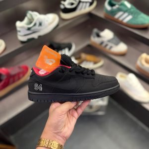 first copy nike sb dunk supreme bred black red 2025 (2)