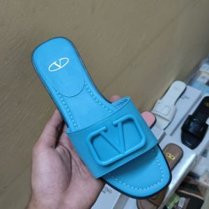 first copy valentino slides (4)