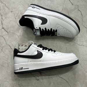 nike air force originals white with black sole (1)