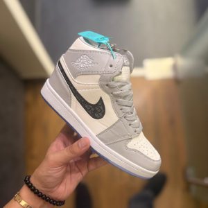 first copy air jordans retro 1 mid dior (1)