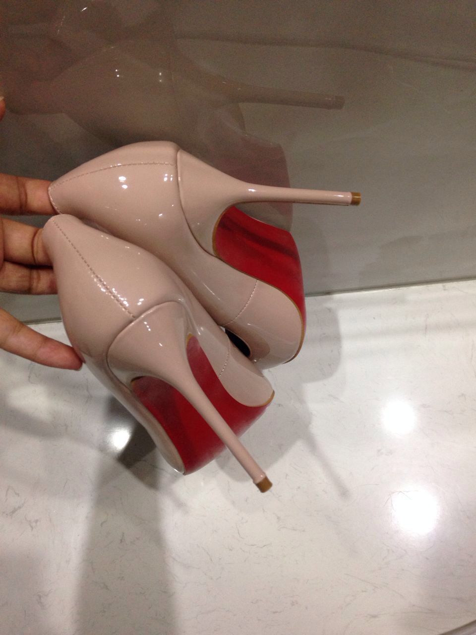 first copy christian louboutin pumps (2) first copy christian louboutin pumps (2)