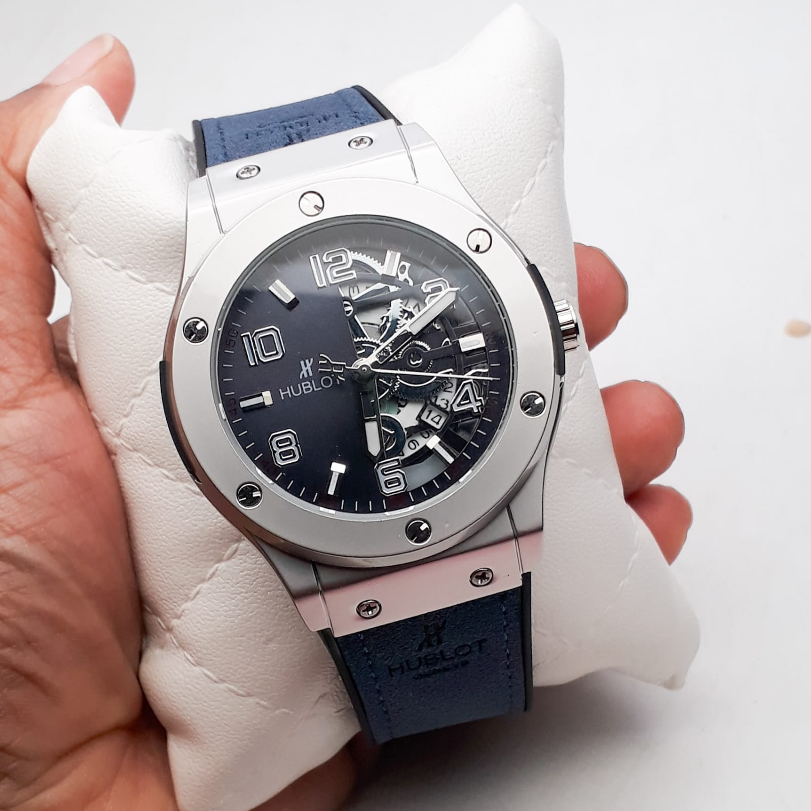first copy hublot men’s luxury branded watch (3) first copy hublot men’s luxury branded watch (3)