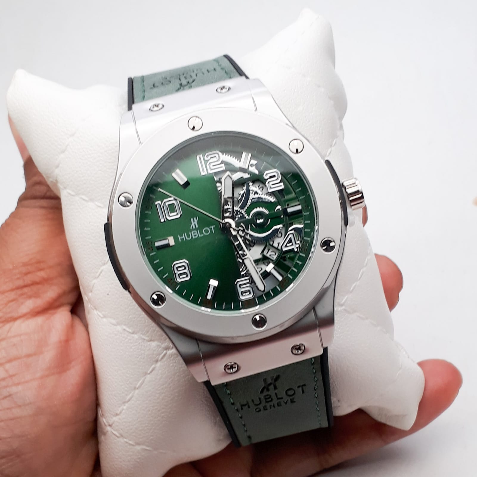 first copy hublot men’s luxury branded watch (5) first copy hublot men’s luxury branded watch (5)
