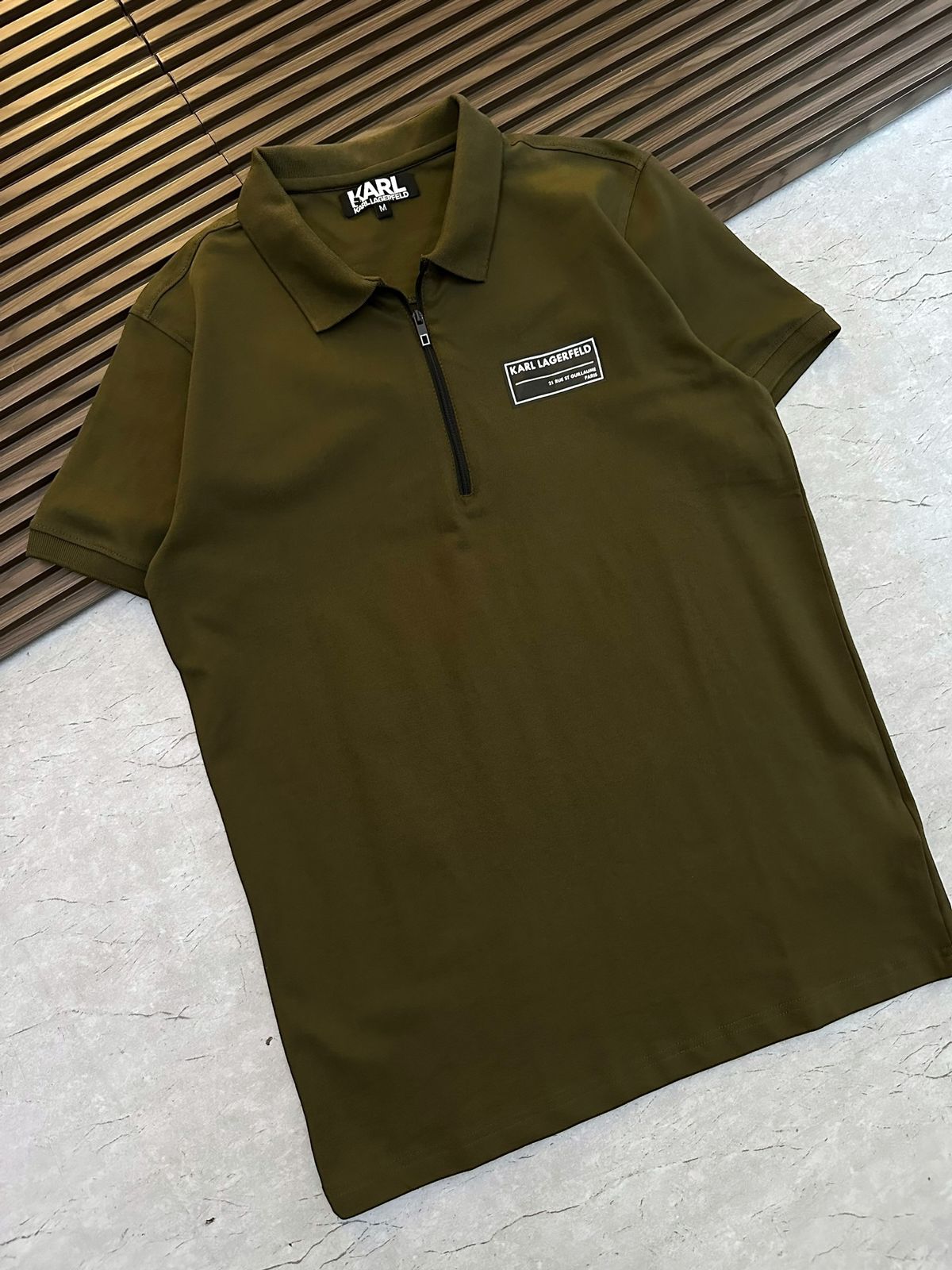 first copy karl exclusive zipper polo (12) first copy karl exclusive zipper polo (12)
