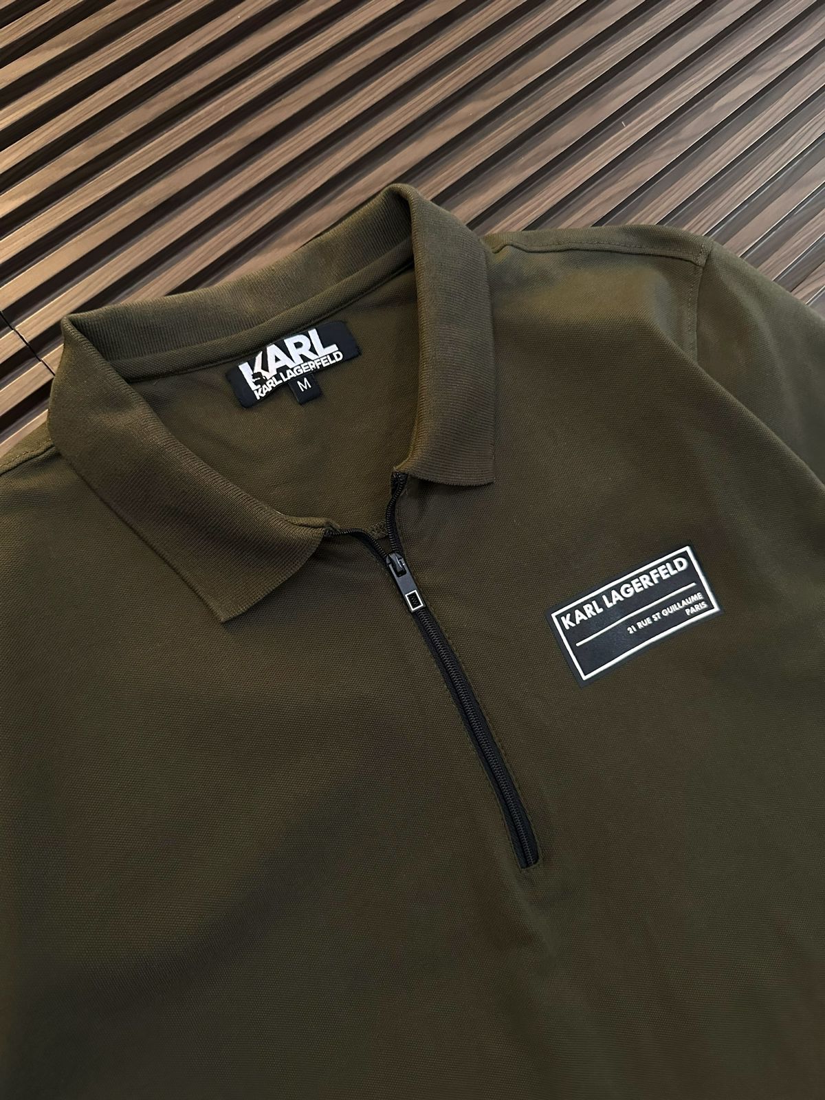 first copy karl exclusive zipper polo (16) first copy karl exclusive zipper polo (16)