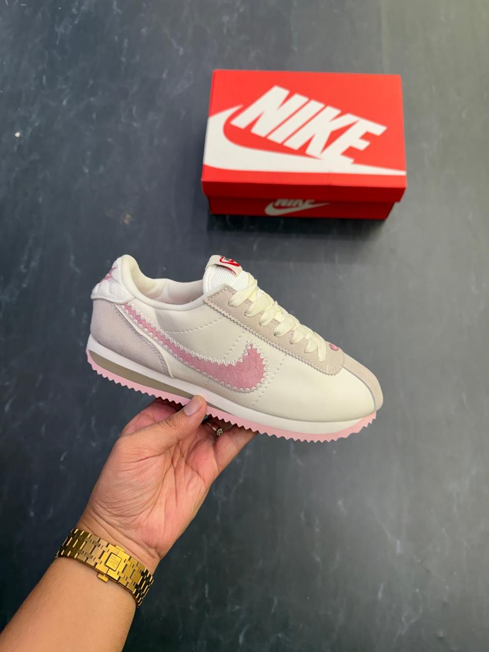 first copy nike cortez valentines (1) first copy nike cortez valentines (1)
