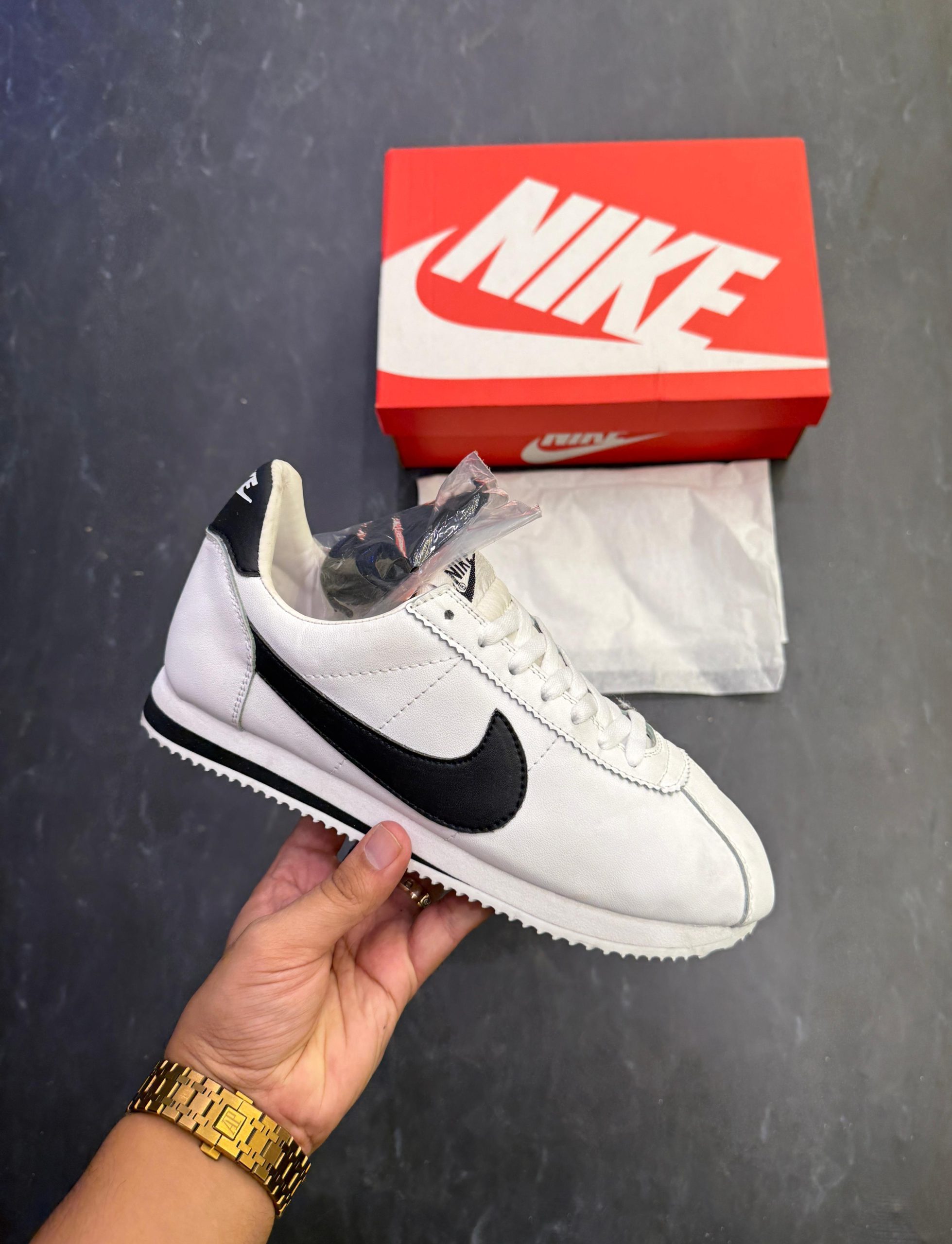 first copy nike cortez white black (6) first copy nike cortez white black (6)