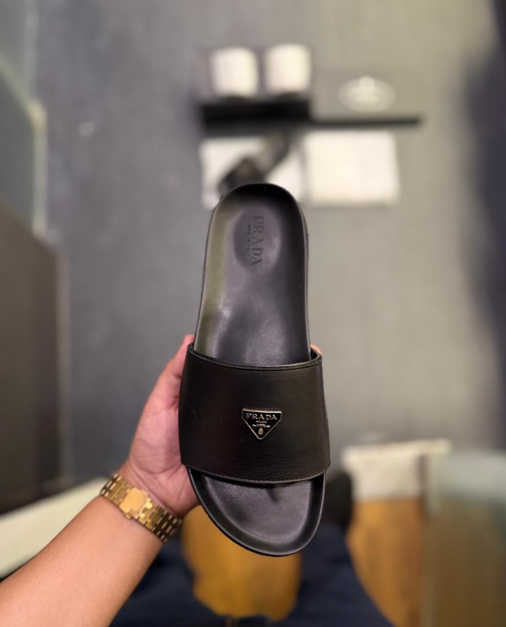 first copy prada leather slides (3) first copy prada leather slides (3)