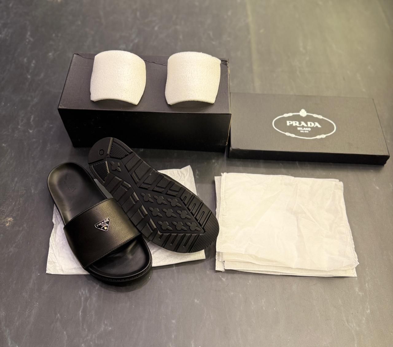 first copy prada leather slides (4) first copy prada leather slides (4)