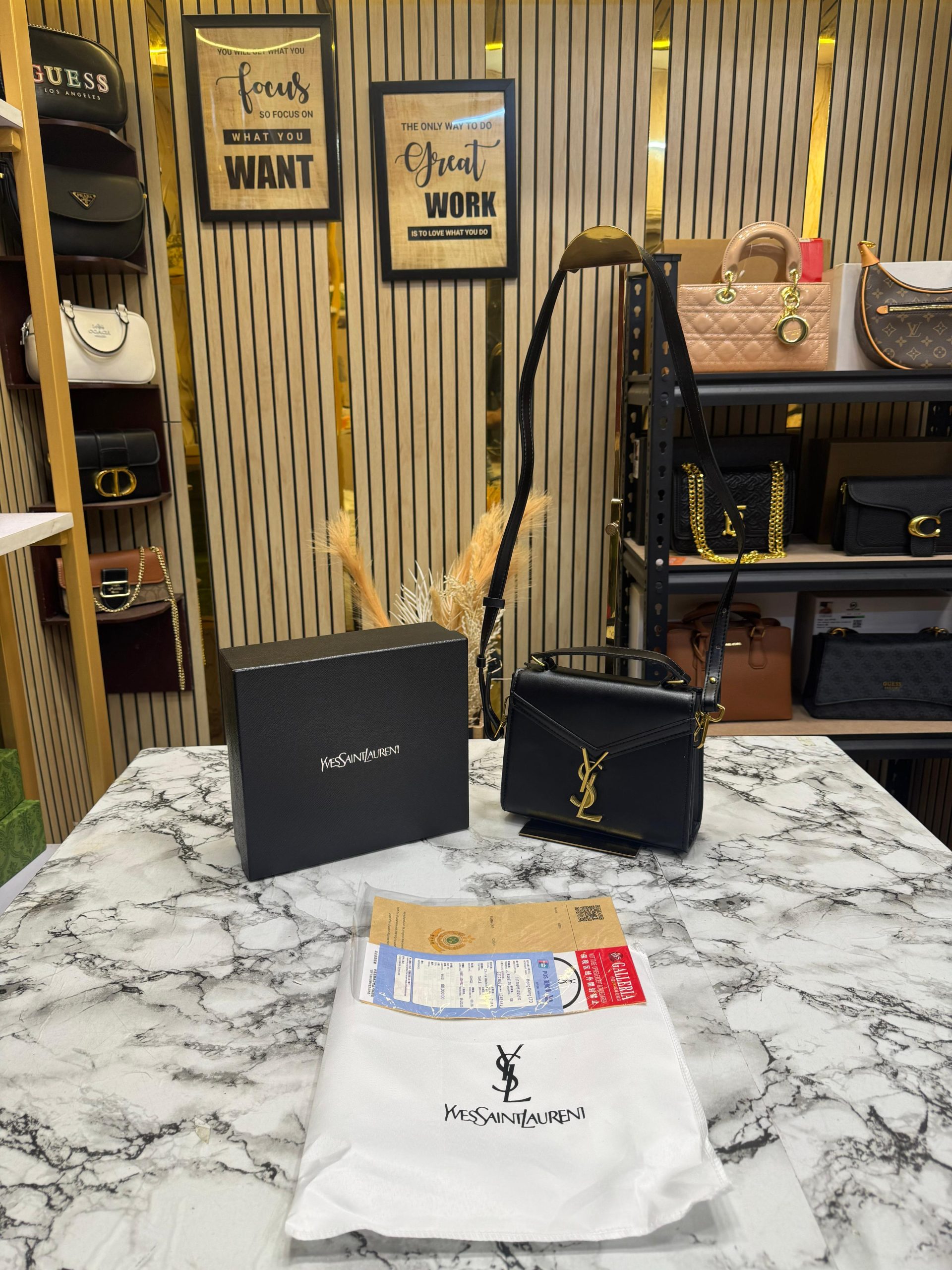 first copy yves saint laurent ysl cassandra top handle bag (3) first copy yves saint laurent ysl cassandra top handle bag (3)