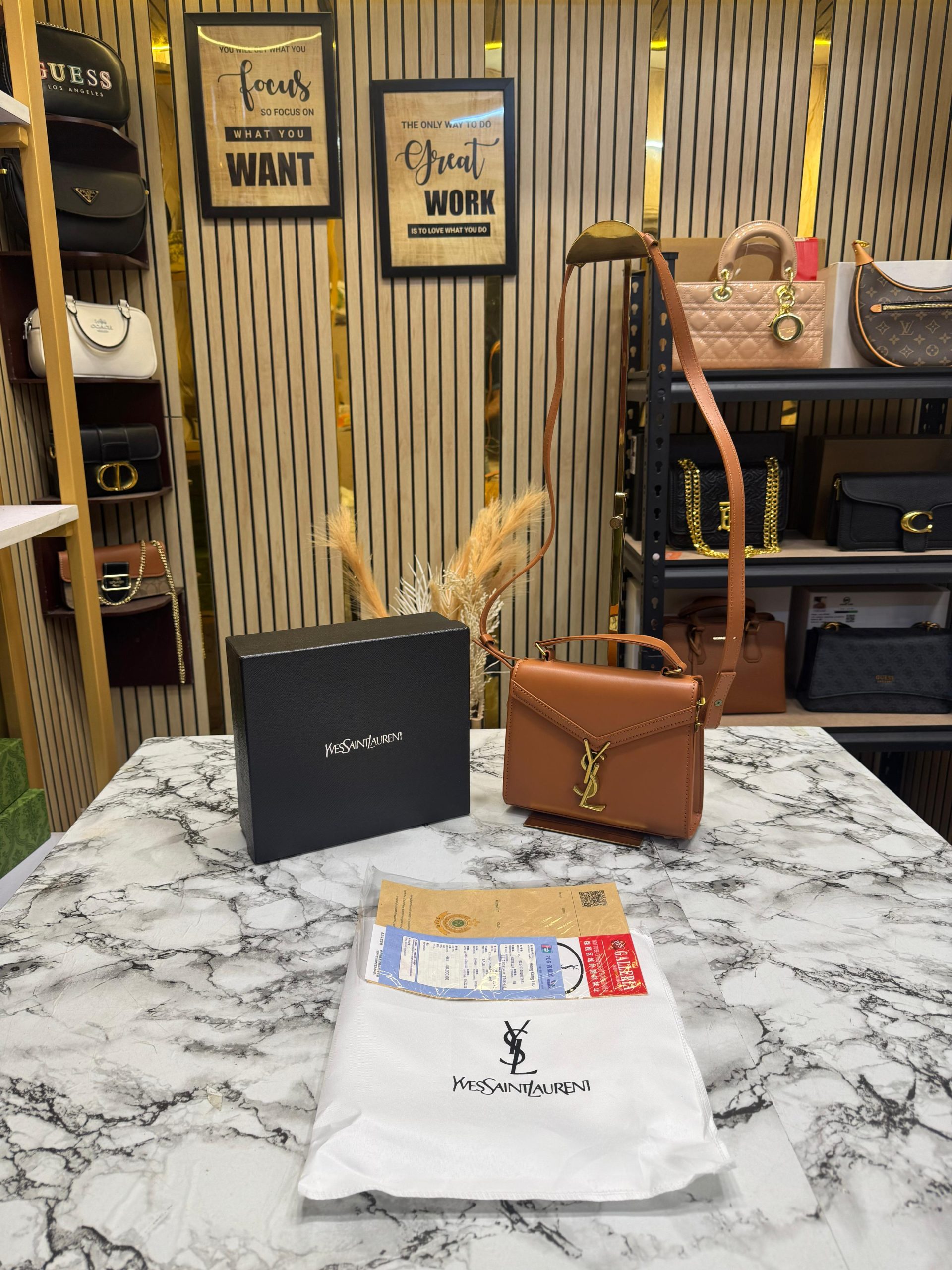 first copy yves saint laurent ysl cassandra top handle bag (6) first copy yves saint laurent ysl cassandra top handle bag (6)