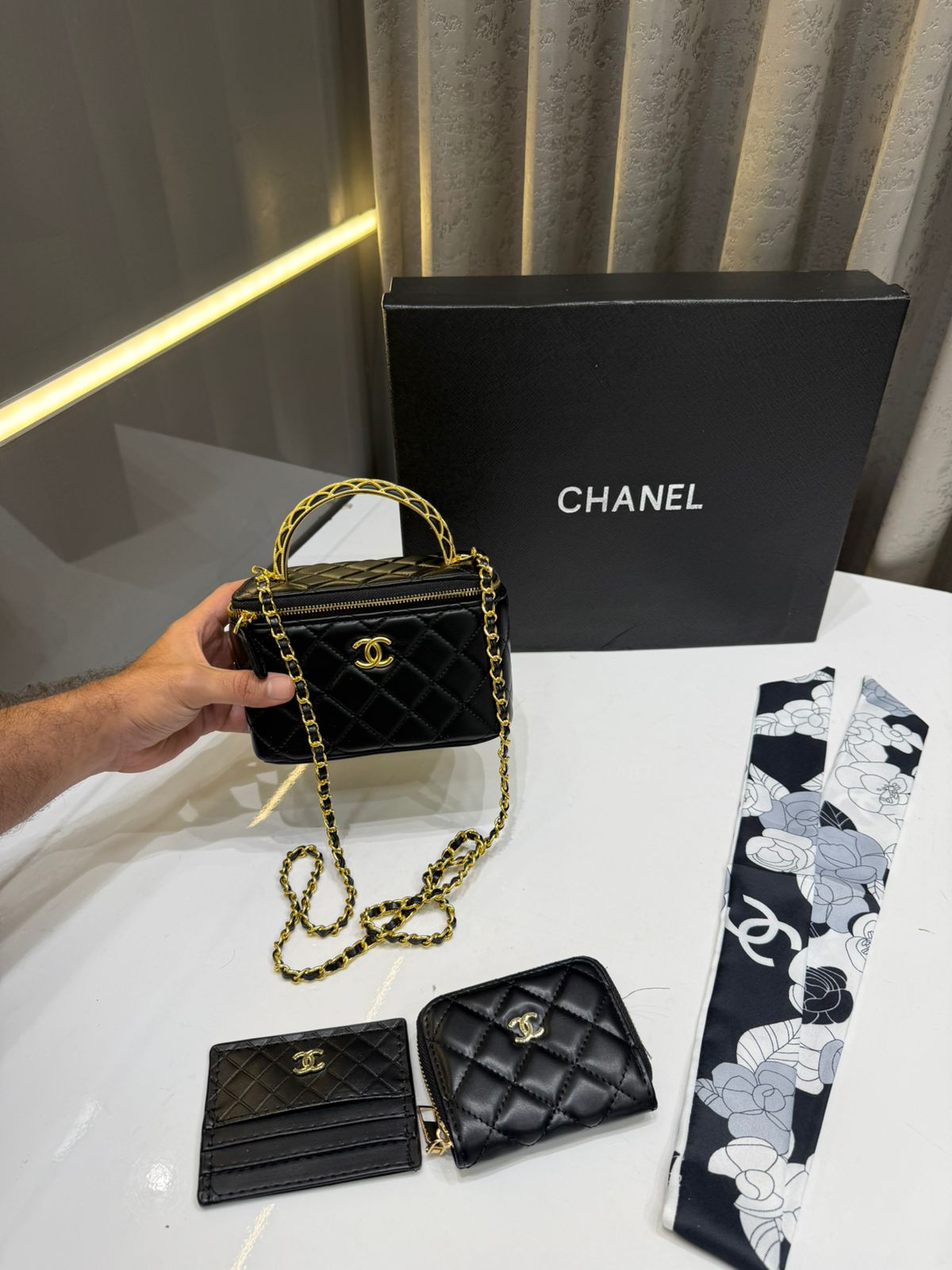 first copy chanel 24b vanity case with handle first copy chanel 24b vanity case with handle