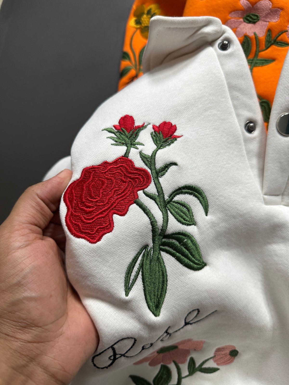 first copy dior collar sweatshirt (5) first copy dior collar sweatshirt (5)