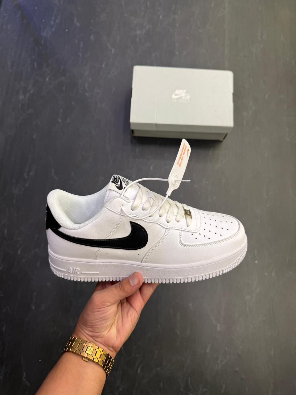 first copy nike air force one white black swoosh (3) first copy nike air force one white black swoosh (3)
