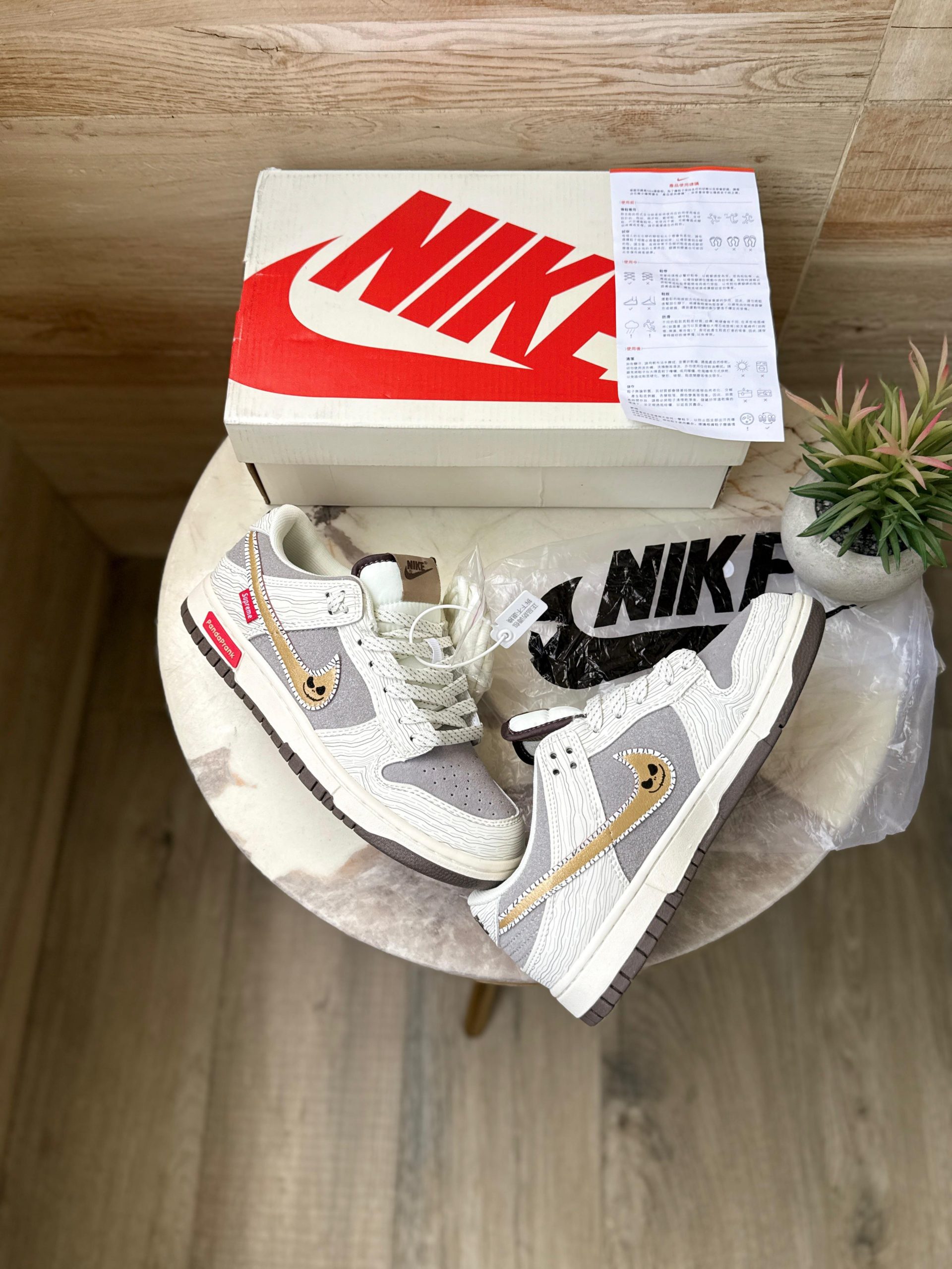 first copy nike sb dunk pandaprank white 2025 (2) first copy nike sb dunk pandaprank white 2025 (2)