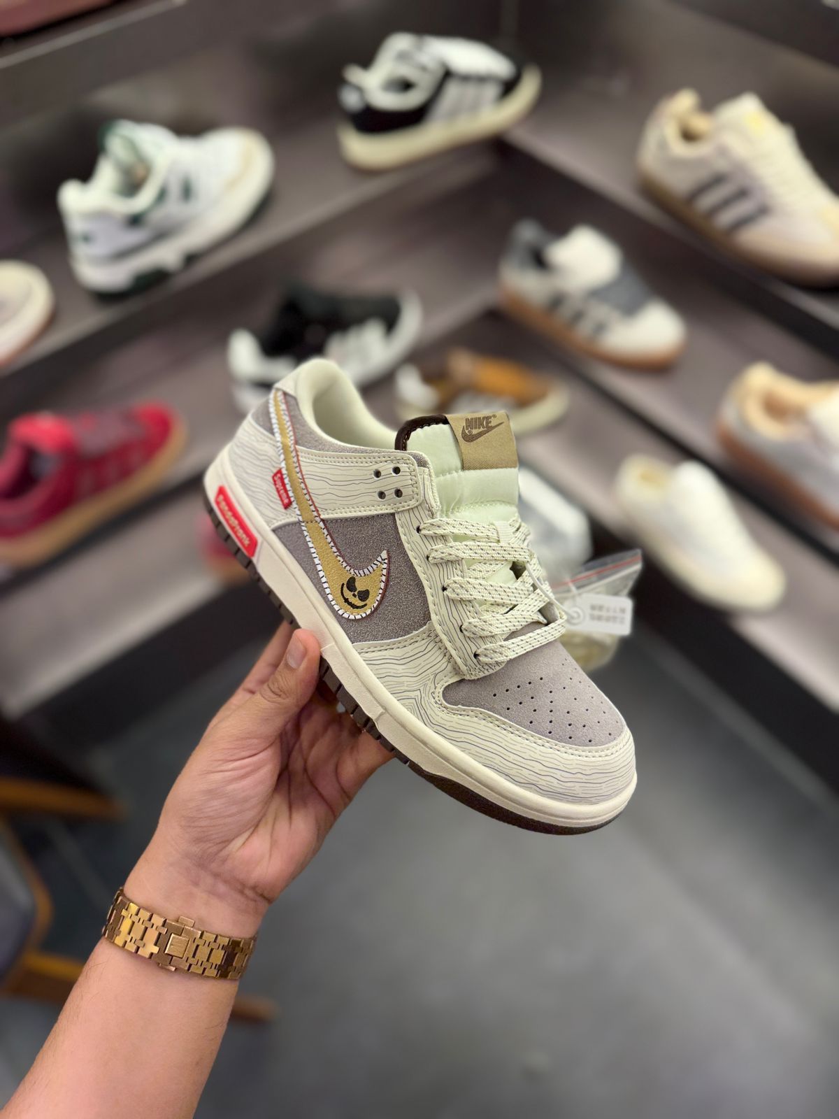 first copy nike sb dunk pandaprank white 2025 (5) first copy nike sb dunk pandaprank white 2025 (5)
