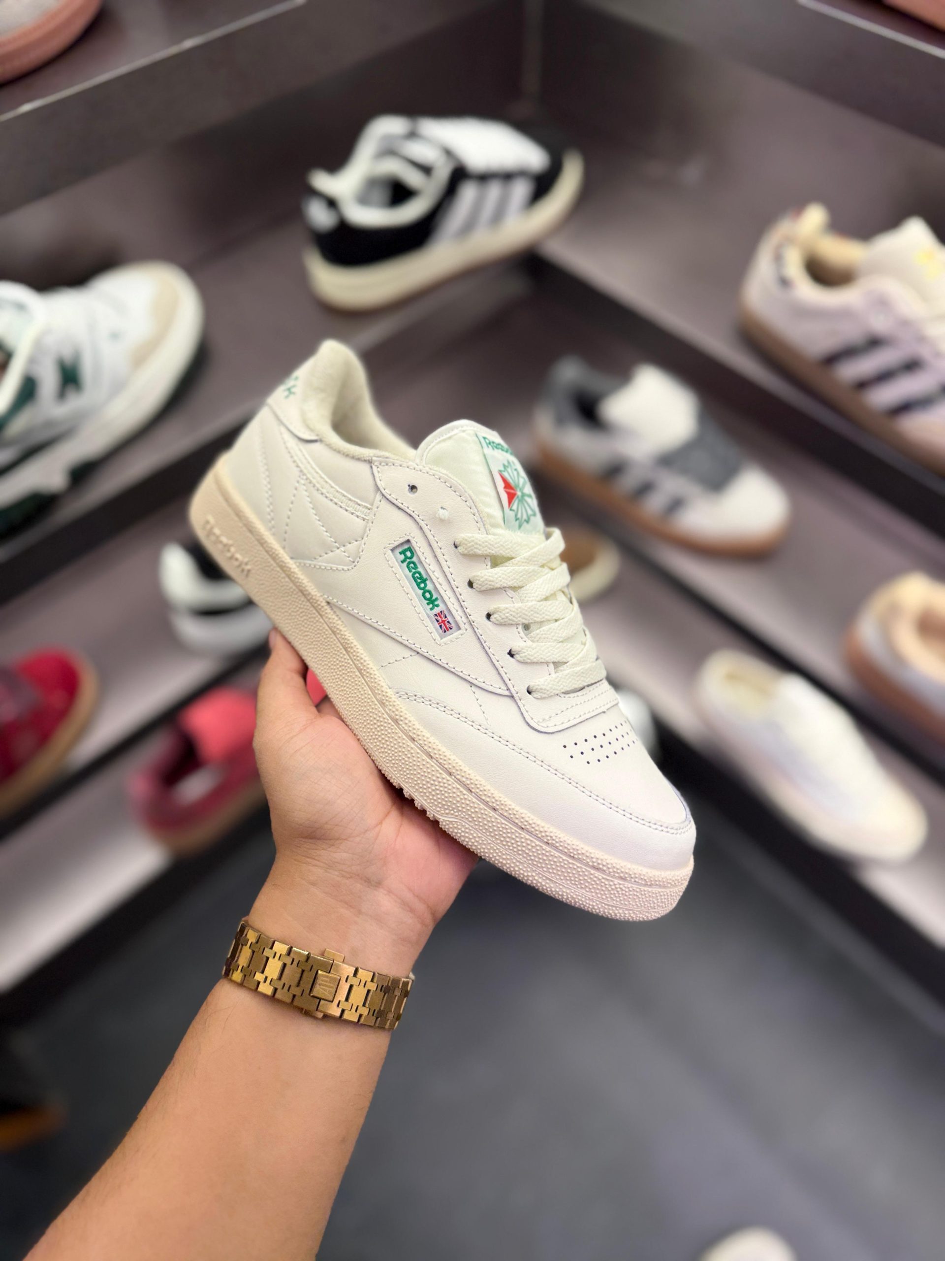 first copy reebok classic chalk paper white (4) first copy reebok classic chalk paper white (4)