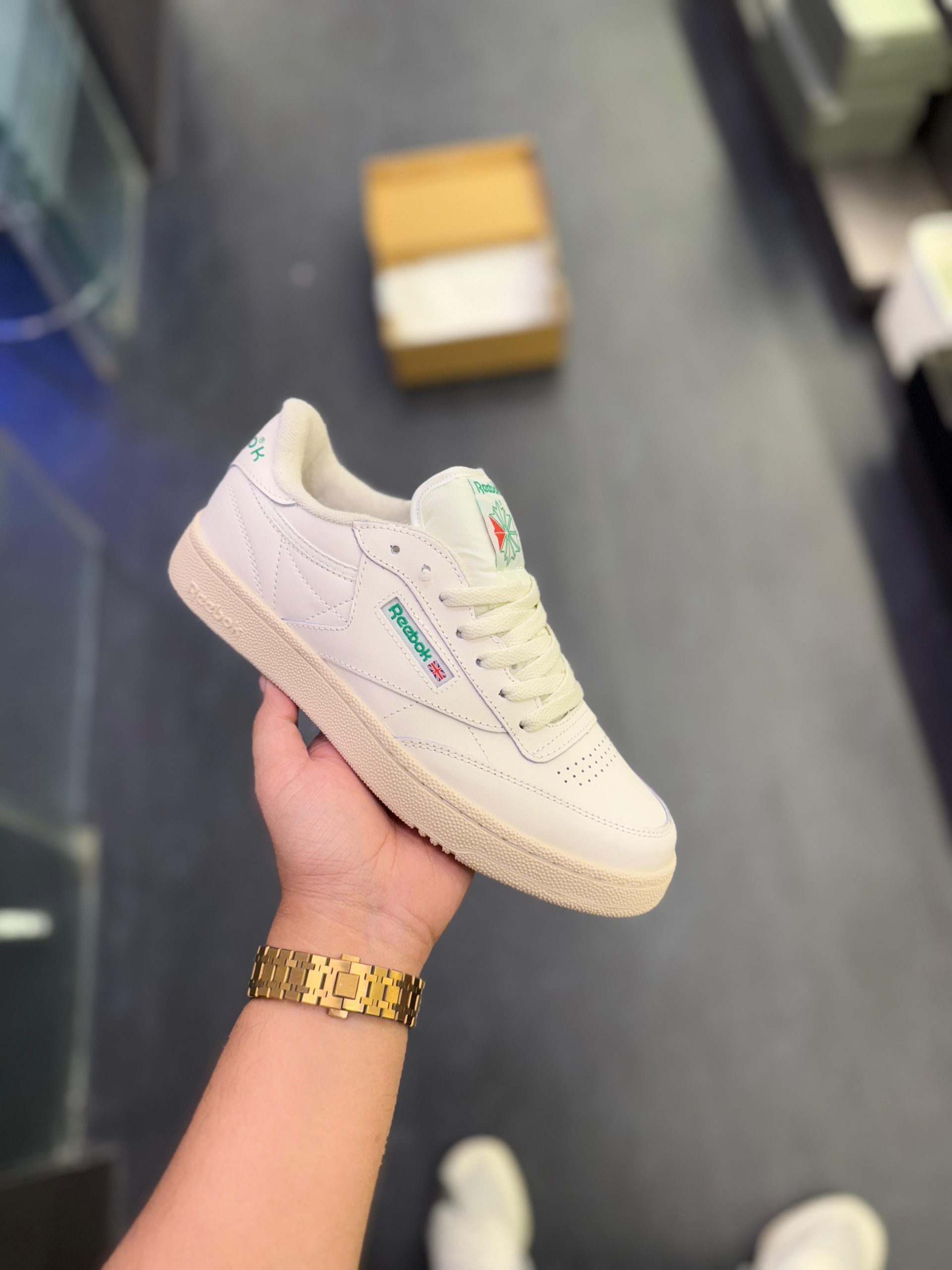 first copy reebok classic chalk paper white (6) first copy reebok classic chalk paper white (6)