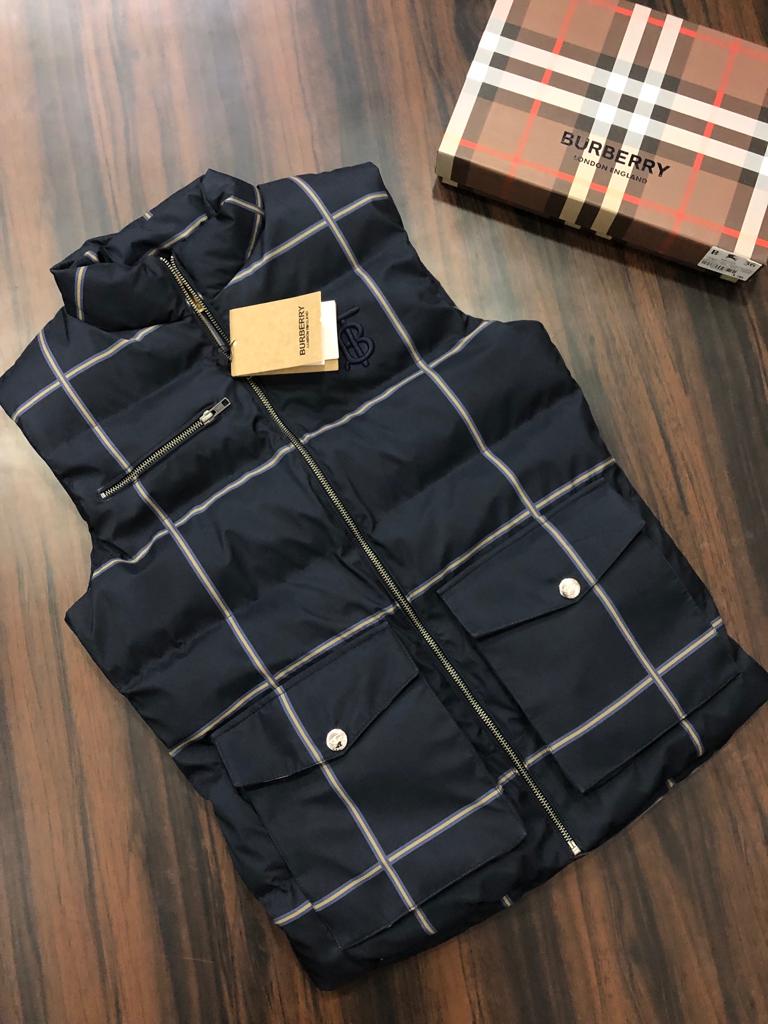 first copy burberry half sleeves puffer jacket (1) first copy burberry half sleeves puffer jacket (1)