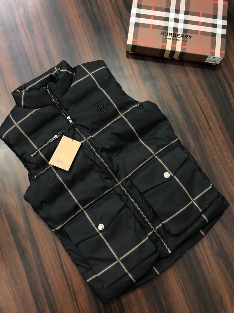 first copy burberry half sleeves puffer jacket (4) first copy burberry half sleeves puffer jacket (4)