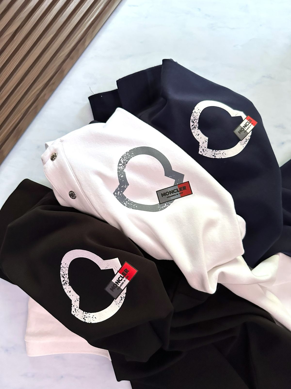 first copy moncler imported quality exclusive 2025 polo tees for men (11) first copy moncler imported quality exclusive 2025 polo tees for men (11)