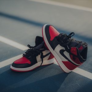 air jordan 1 retro high og 'chicago'